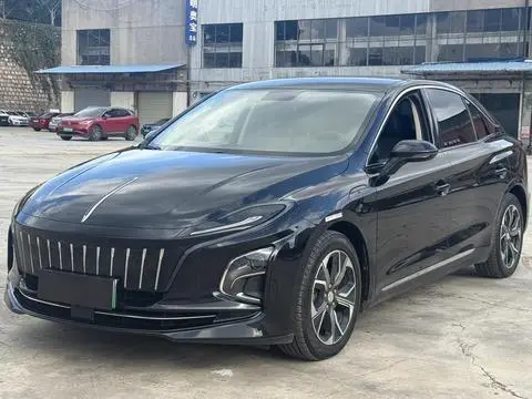 Hongqi E-QM5 2022