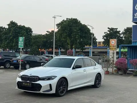 BMW 3 Series 2023