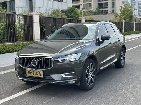 Volvo XC60 2018 — фото 1