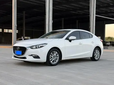 Mazda 3 Axela 2017 — фото 1