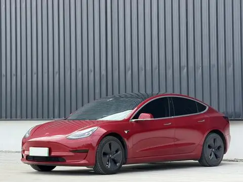 Tesla Model 3 2020 — фото 1