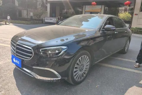 Mercedes-Benz E-Class 2022 — фото 1