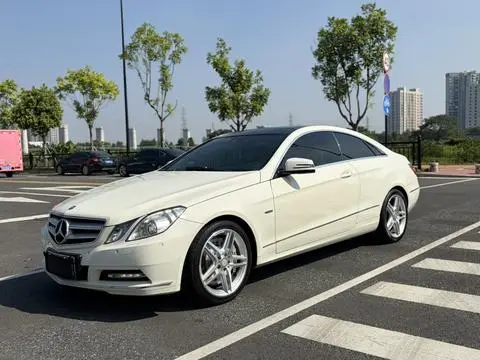 Mercedes-Benz E-Class 2011 — фото 1