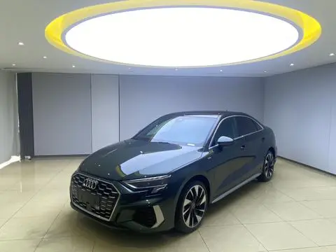 Audi A3 2023 — фото 1
