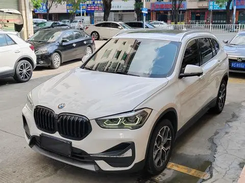BMW X1 2020 — фото 1