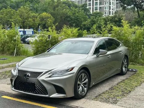 Lexus LS 2018