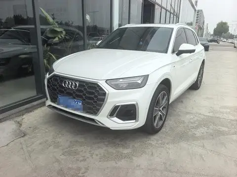 Audi Q5L 2021 — фото 1