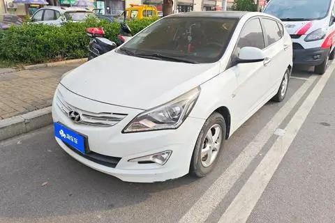 Hyundai Reina 2014