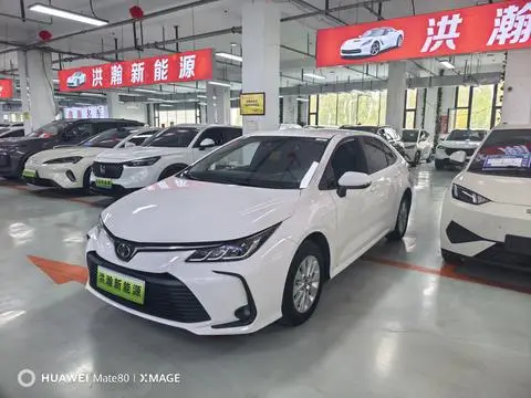 Toyota Corolla 2021 — фото 1