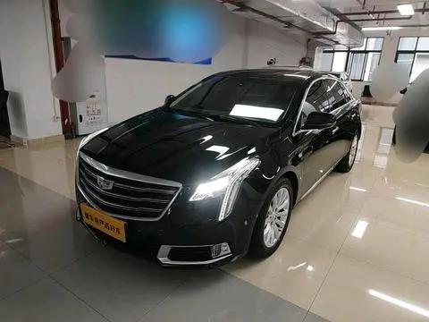Cadillac XTS 2018 — фото 1