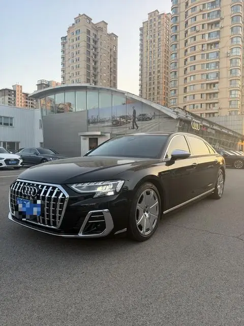 Audi A8 2022