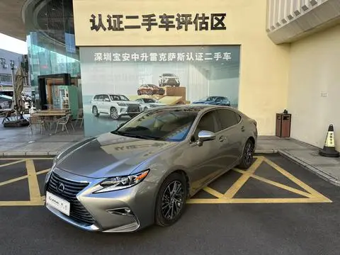 Lexus ES 2015
