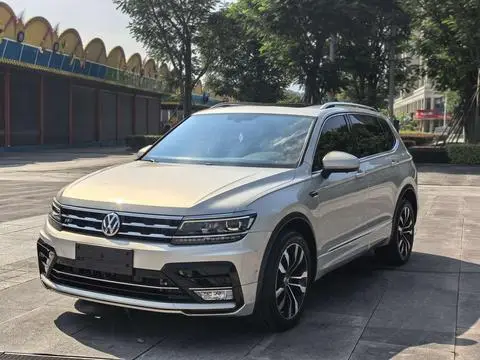 Volkswagen Tiguan L 2020 — фото 1