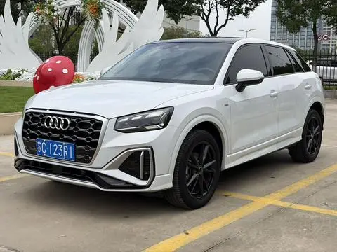 Audi Q2L 2022