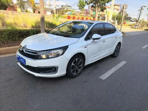 Citroën C4L 2016 — фото 1