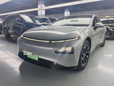 XPeng 小鹏P7 2021