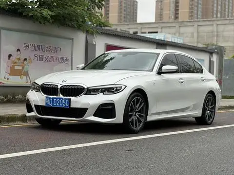 BMW 3 Series 2022 — фото 1