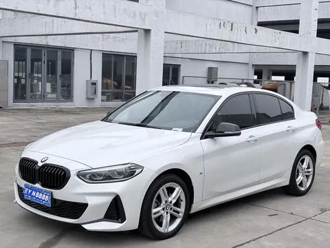 BMW 1 Series 2021