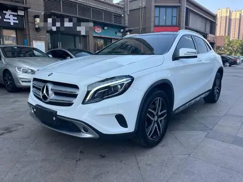 Mercedes-Benz GLA 2016