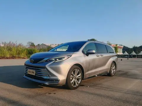 Toyota 赛那 2024