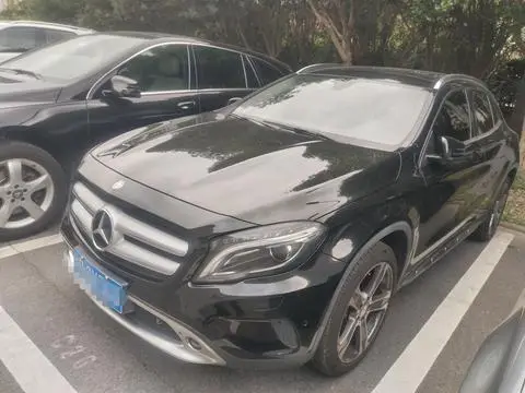 Mercedes-Benz GLA 2016