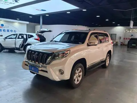 Toyota Prado 2016
