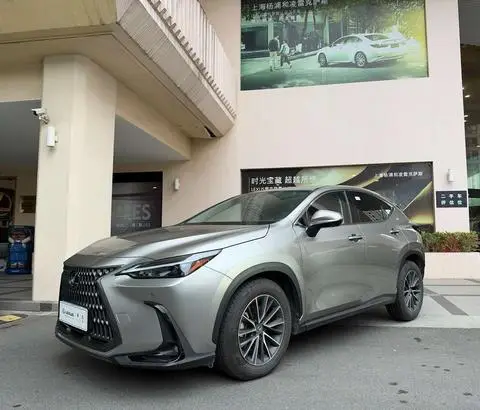 Lexus NX 2024
