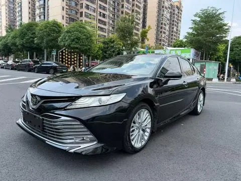 Toyota Camry 2019