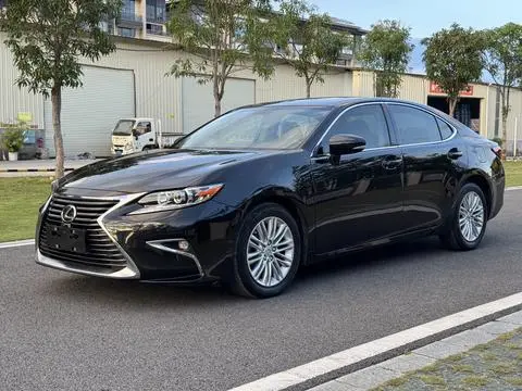 Lexus ES 2015