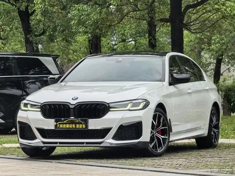 BMW 5 Series 2021 — фото 1