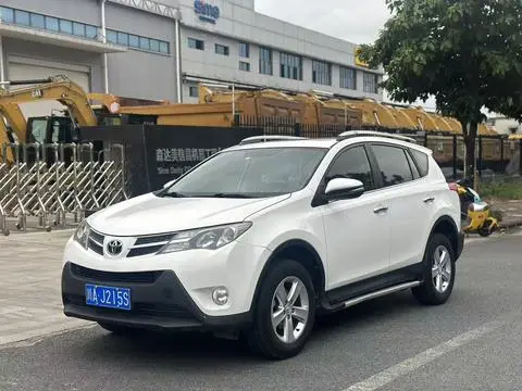 Toyota RAV4 2013