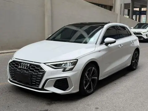 Audi A3 2023 — фото 1