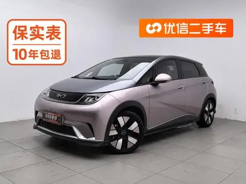 BYD Dolphin 2025