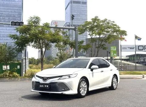Toyota Camry 2019