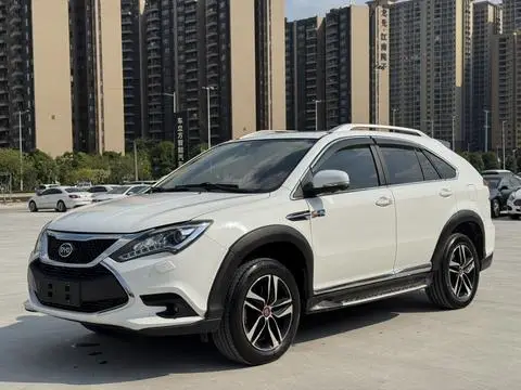 BYD Tang DM 2015