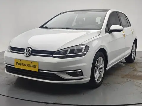 Volkswagen Golf 2018 — фото 1