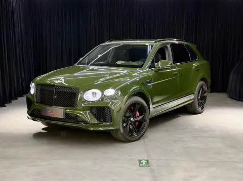 Bentley 添越 2022