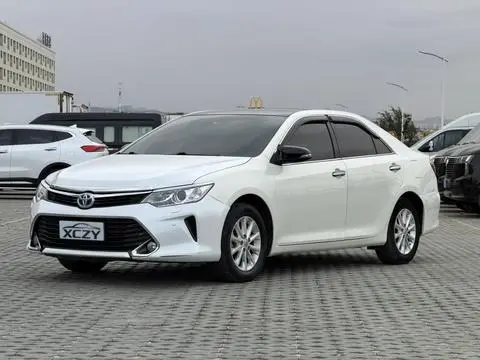 Toyota Camry 2016