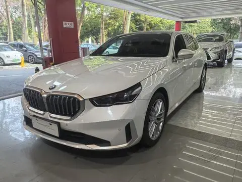 BMW 5 Series 2024