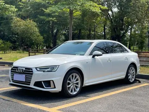 Audi A4L 2019 — фото 1
