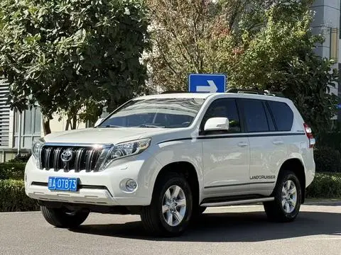 Toyota Prado 2016 — фото 1