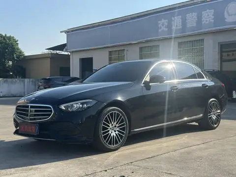 Mercedes-Benz C-Class 2023 — фото 1