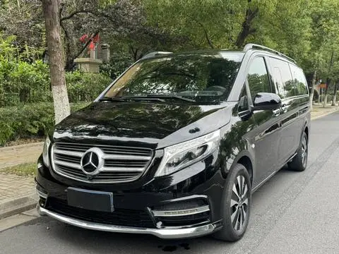 Mercedes-Benz 威霆 2018