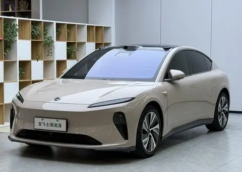 NIO ET5 2022