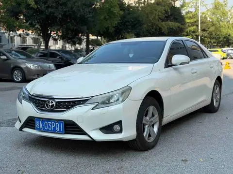 Toyota Reiz 2013