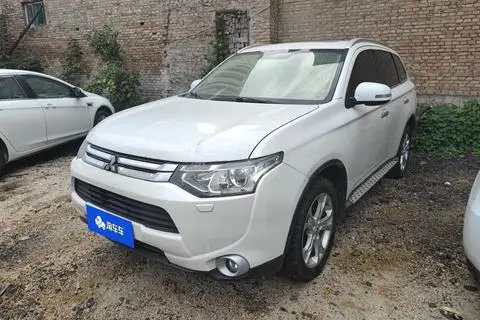 Mitsubishi 欧蓝德 2014