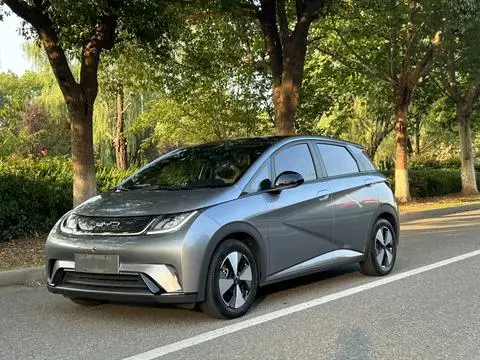 BYD Dolphin 2023