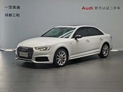 Audi A4L 2018 — фото 1