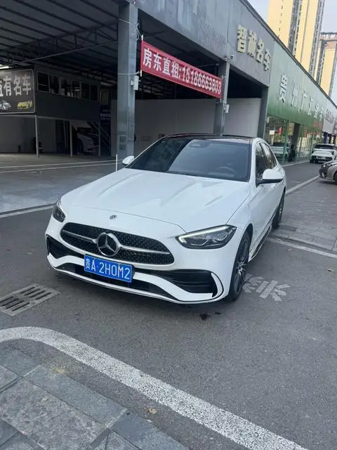 Mercedes-Benz C-Class 2024