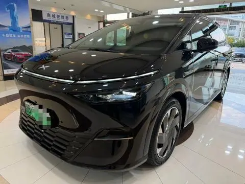 XPeng 小鹏X9 2024